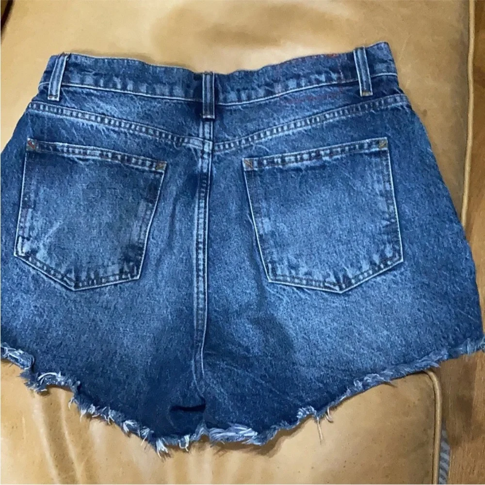 Marine Layer Sasha Raw Hem Jean Denim Shorts - Picture 5 of 7